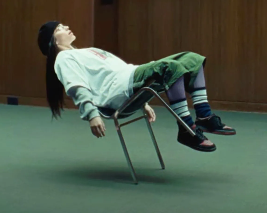 makna-lagu-birds-of-a-feather-billie-eilish