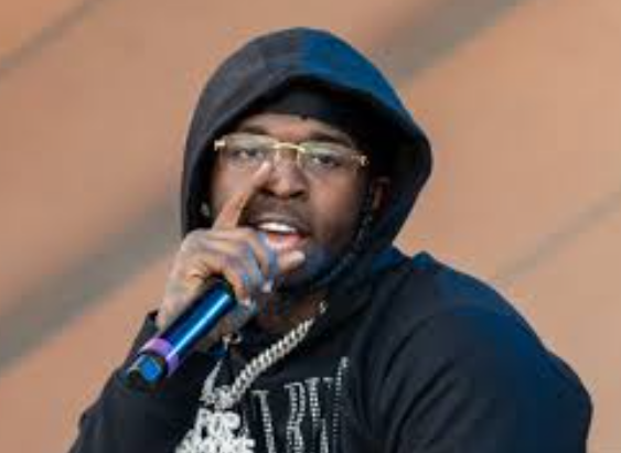 Review Makna Lagu For The Night: Untuk Malam Ini