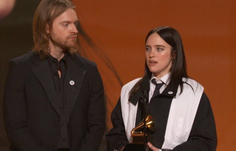 Billie Eilish Tampil Eksperimental di Single Baru 2026